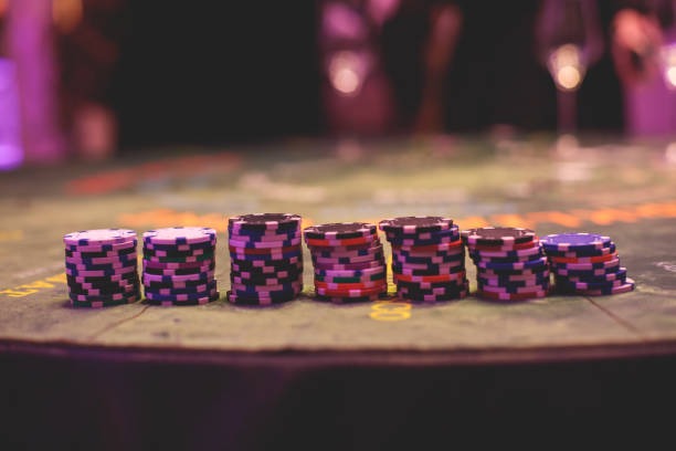 Wild Fireworks slot interface showing five reels with colourful pyrotechnic symbols and active paylines highlighted in gold